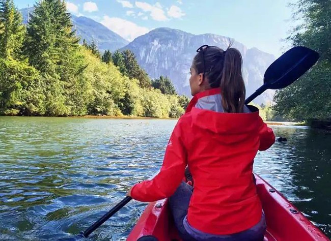 挑選沖鋒衣的時候必須要注意的幾個問題